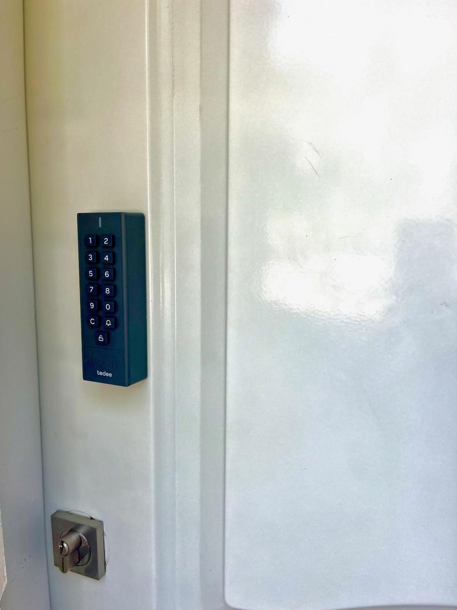 Hostel Vida Verde Madrid Dış mekan fotoğraf