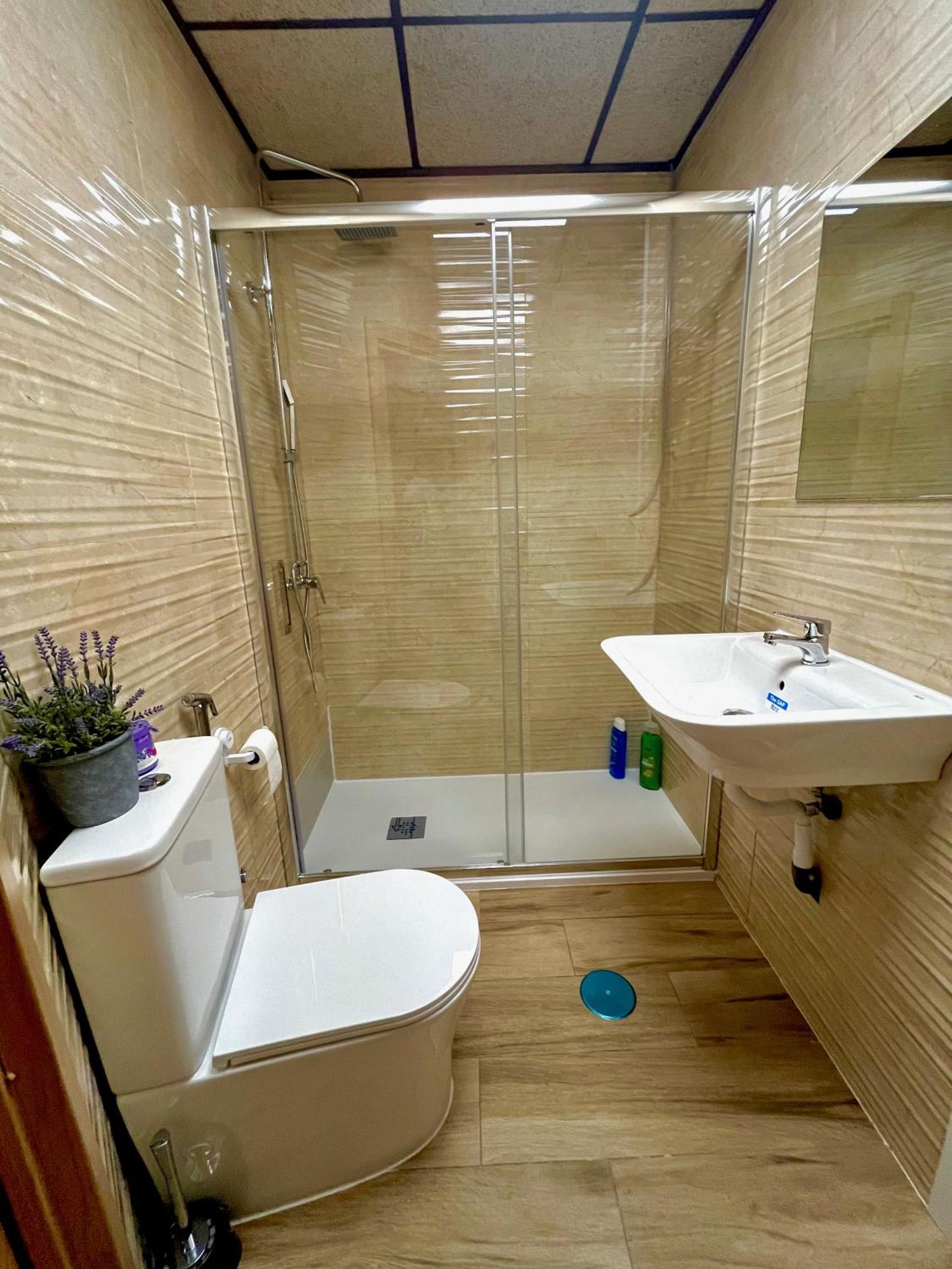 Hostel Vida Verde Madrid Dış mekan fotoğraf